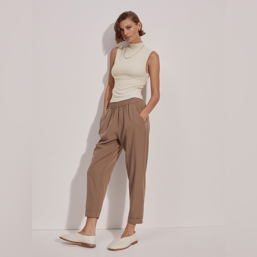 Varley Cropped Drawstring Pants in Taupe Brown